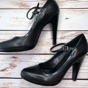 Anne Klein Stiletto Heals Size 9